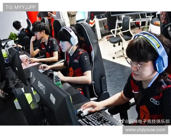 深入分析JDG战队盯防战术的优势与执行细节 深入分析JDG战队盯防战术的优势与执行细节