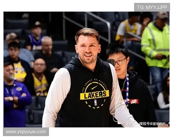 东契奇狂砍73分刷新现役得分纪录独行侠终结太阳11连胜势头 东契奇狂砍73分刷新现役得分纪录独行侠终结太阳11连胜势头