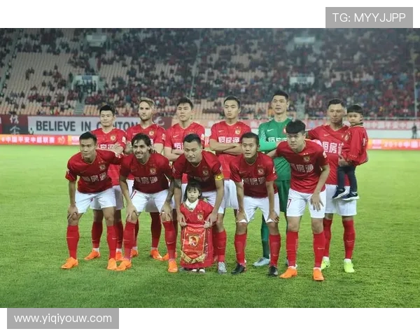 恒大与长春亚泰全场激战回顾球迷热情高涨精彩瞬间不容错过