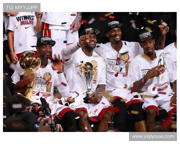 热火三巨头对决勇士王朝谁将书写NBA历史新篇章