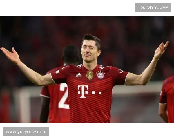 莱万重返德甲赛场为旧主破门拜仁球迷怒斥其忘恩负义情绪高涨