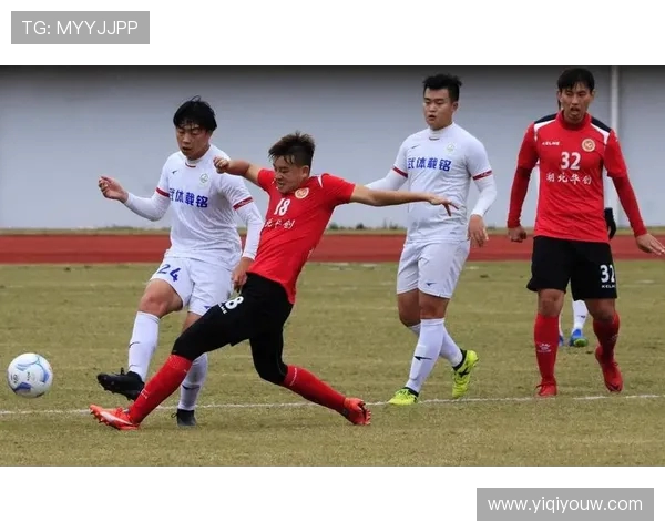 上海足球队的崛起与发展探索:团结拼搏铸就辉煌未来 上海足球队的崛起与发展探索:团结拼搏铸就辉煌未来